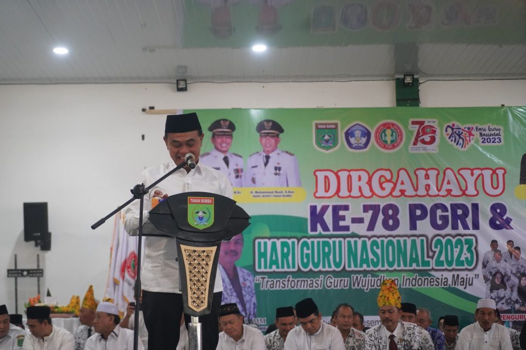 Meningkatkan Kualitas Pendidikan Pgri Kabupaten Tanah Bumbu Merayakan